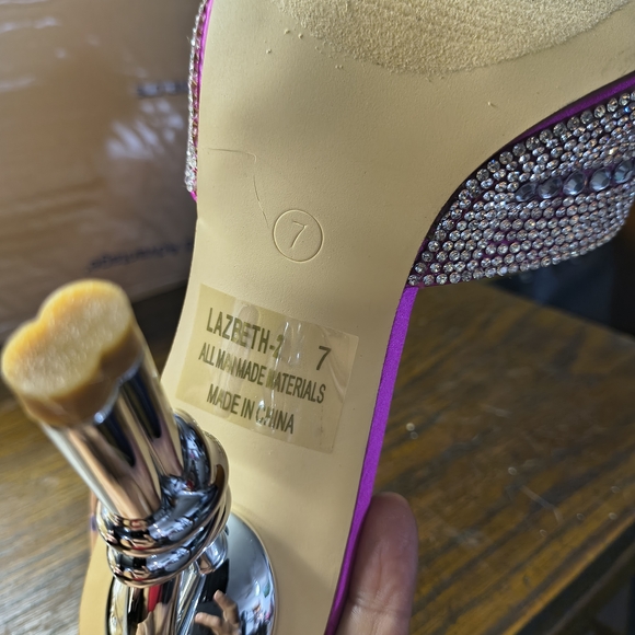 Elegant Pink Rhinestone Women's Heels - Picture 4 of 5